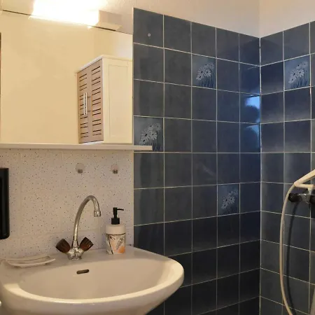 Appartement Fleury-Saint-Pierre-La-Mer, 2 Pieces, 6 Personnes - Fr-1-229D-102 *